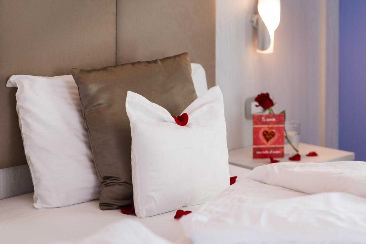Villa Nicolli Romantic Spa Resort - Adults Only Riva del Garda Exterior photo