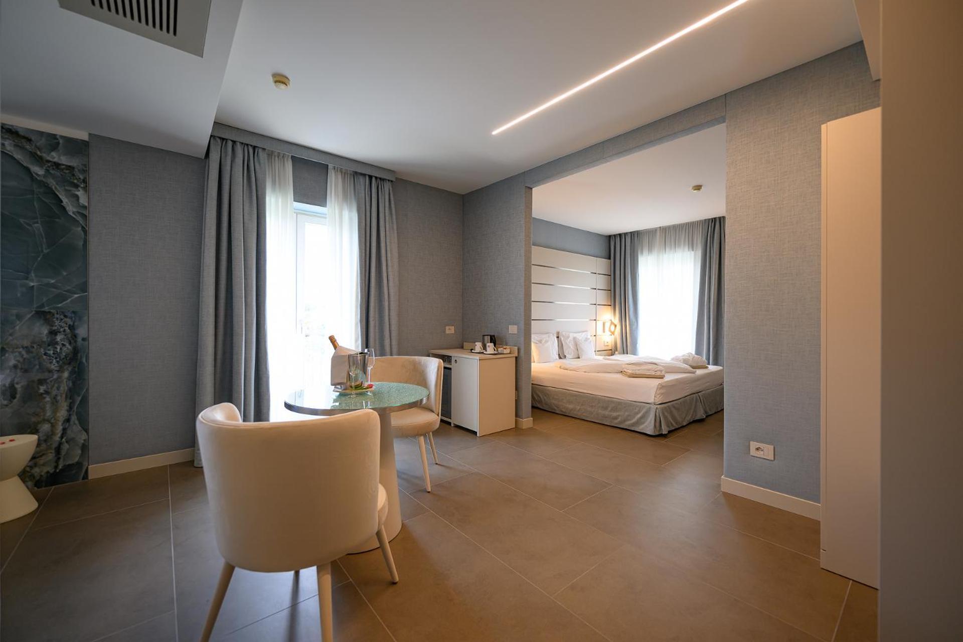 Villa Nicolli Romantic Spa Resort - Adults Only Riva del Garda Exterior photo
