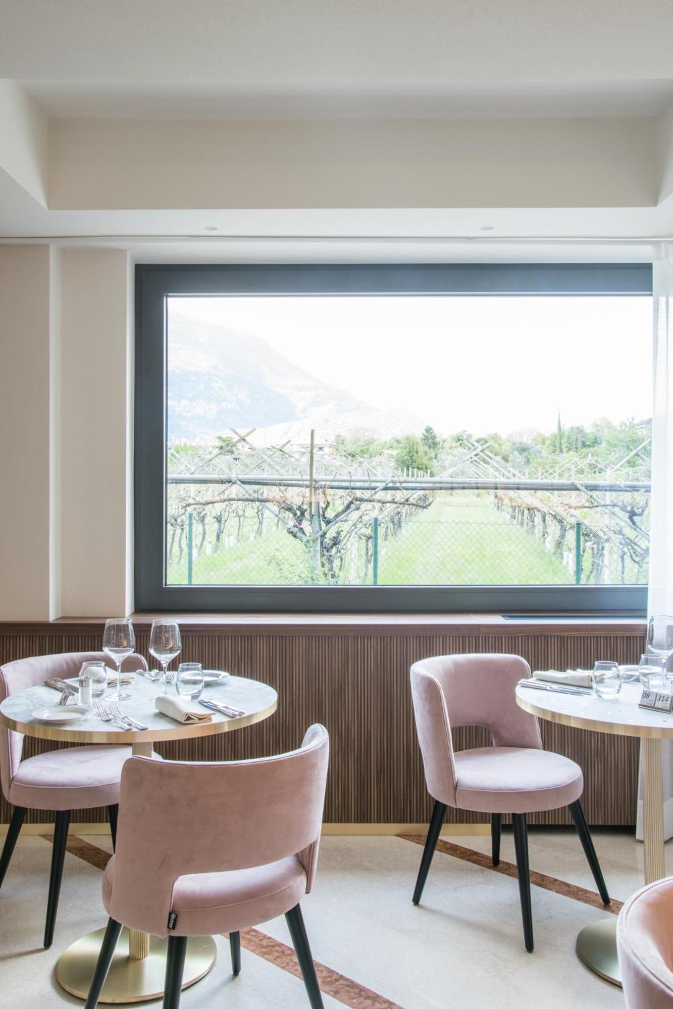 Villa Nicolli Romantic Spa Resort - Adults Only Riva del Garda Exterior photo